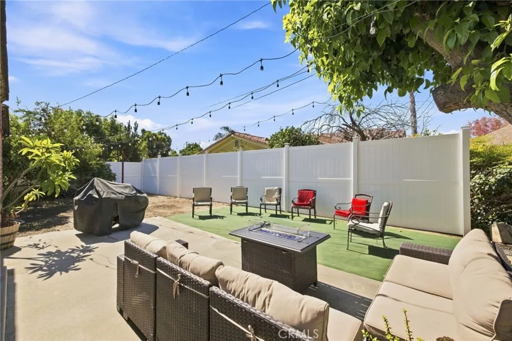 9654 La Reina Downey, CA 90240