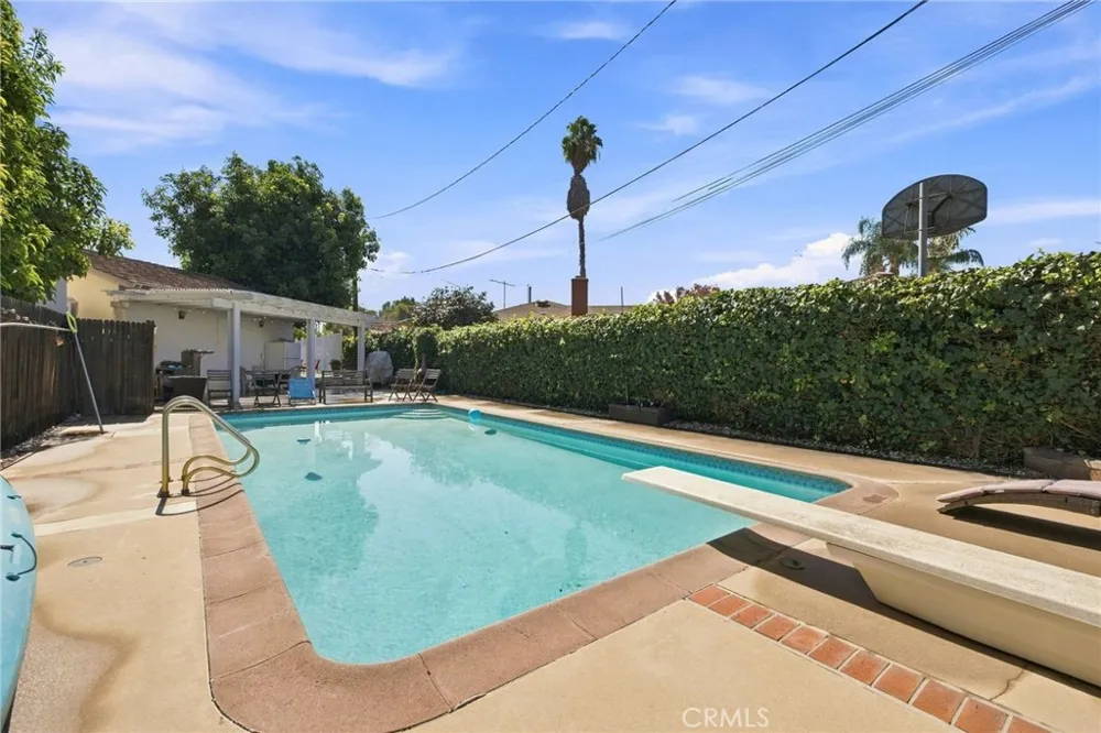 9654 La Reina Downey, CA 90240