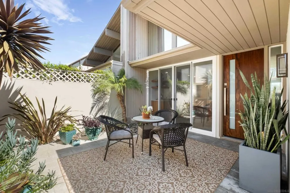 119 Via Coronado Rancho Santa Fe, CA 92091