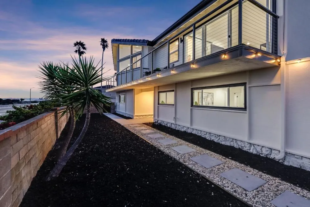 300 Fair Haven Road Alameda, CA 94501
