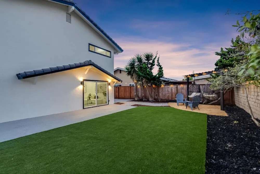 300 Fair Haven Road Alameda, CA 94501