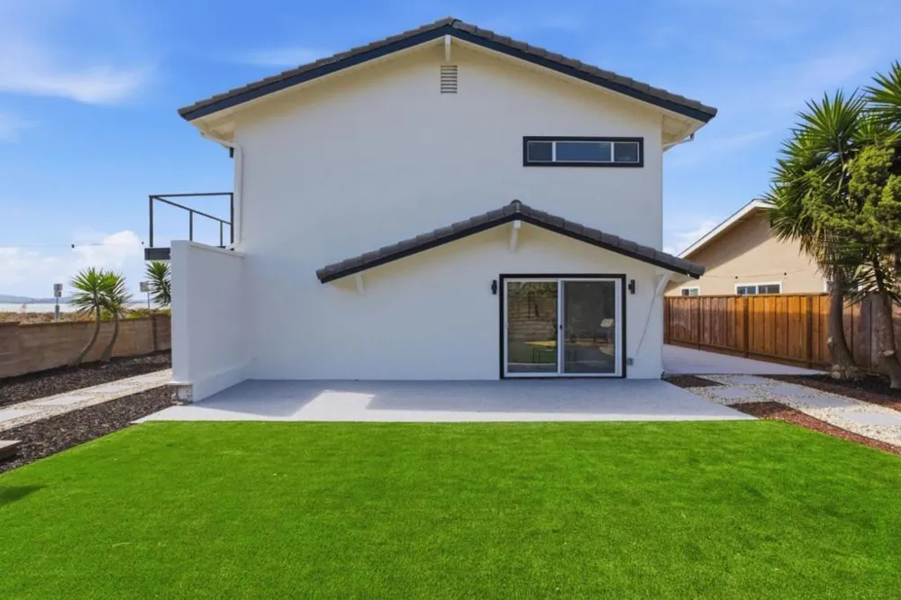 300 Fair Haven Road Alameda, CA 94501