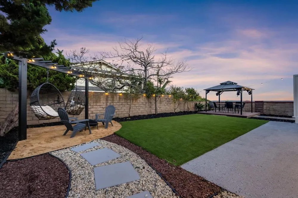 300 Fair Haven Road Alameda, CA 94501