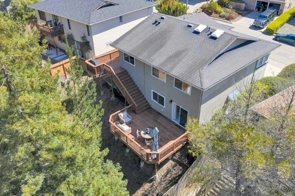 1117 Rainier Avenue Pacifica, CA 94044