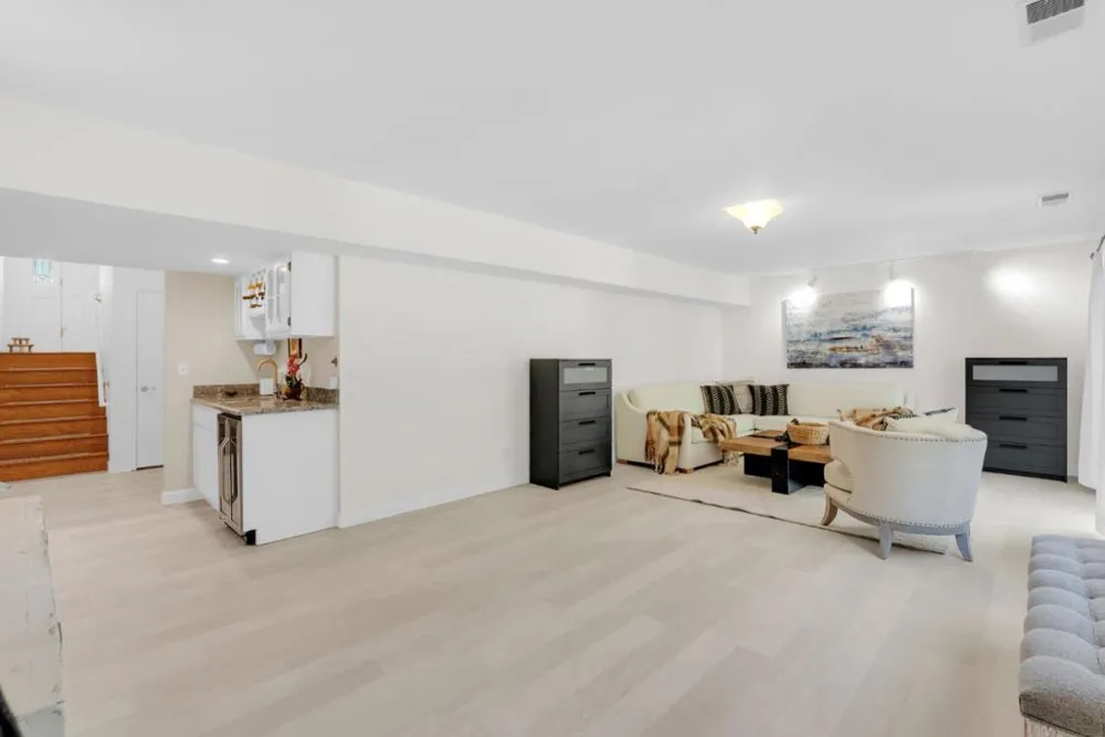 1117 Rainier Avenue Pacifica, CA 94044