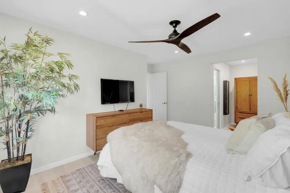 1117 Rainier Avenue Pacifica, CA 94044