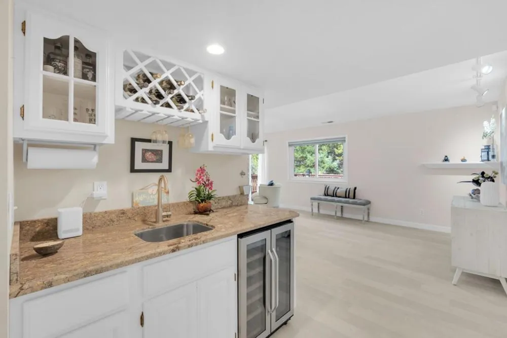 1117 Rainier Avenue Pacifica, CA 94044