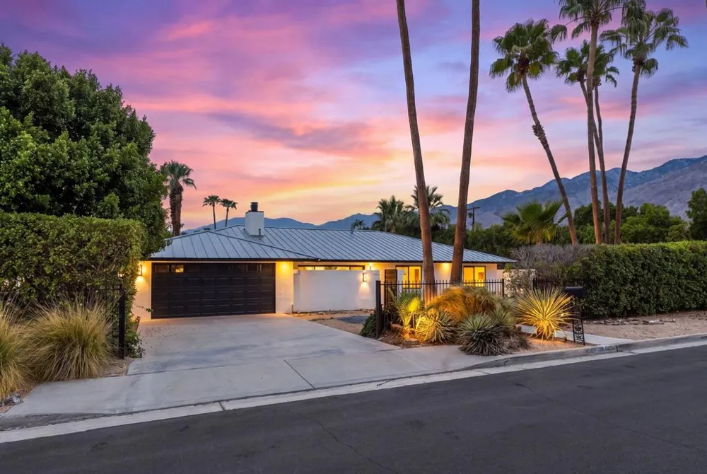 1913 E Amado Road Palm Springs, CA 92262