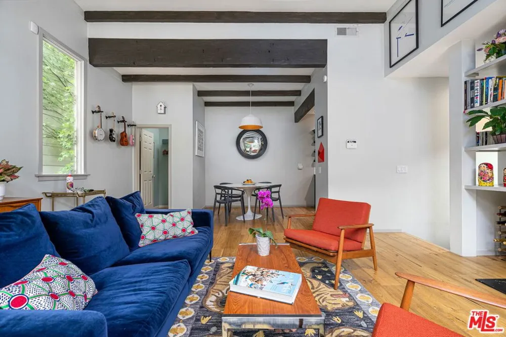 9809 Easton Drive Beverly Hills, CA 90210