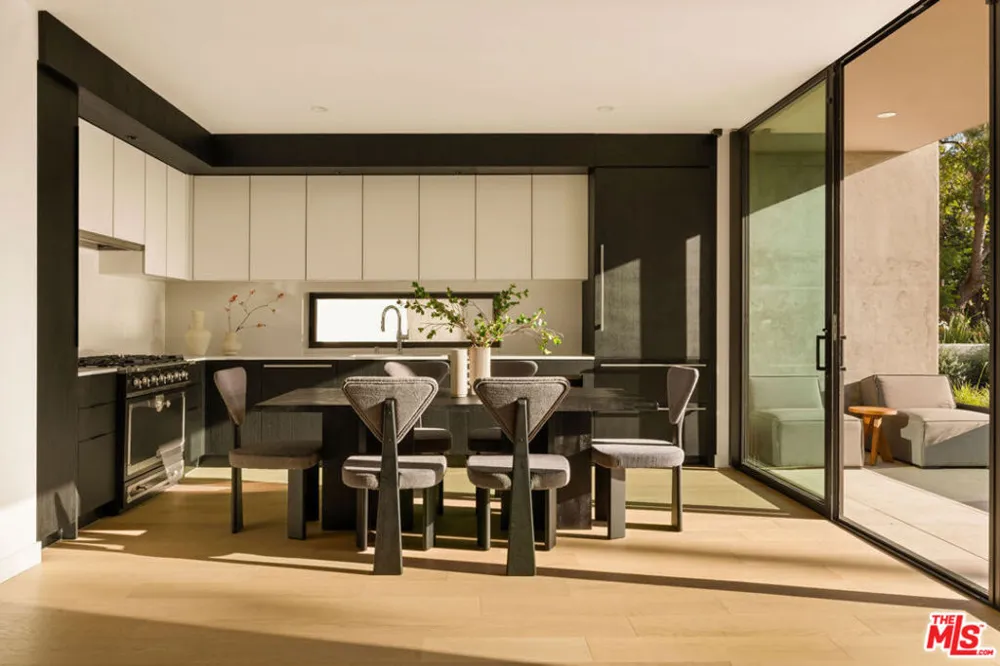1264 Harper Avenue #101 West Hollywood, CA 90046