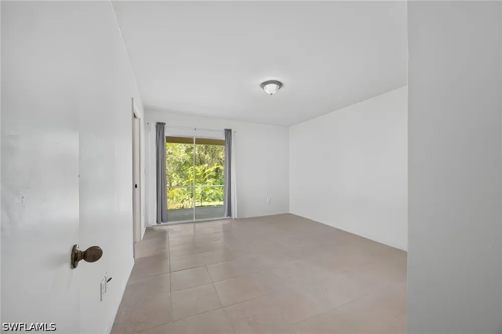 6th Street NW Naples, FL 34120