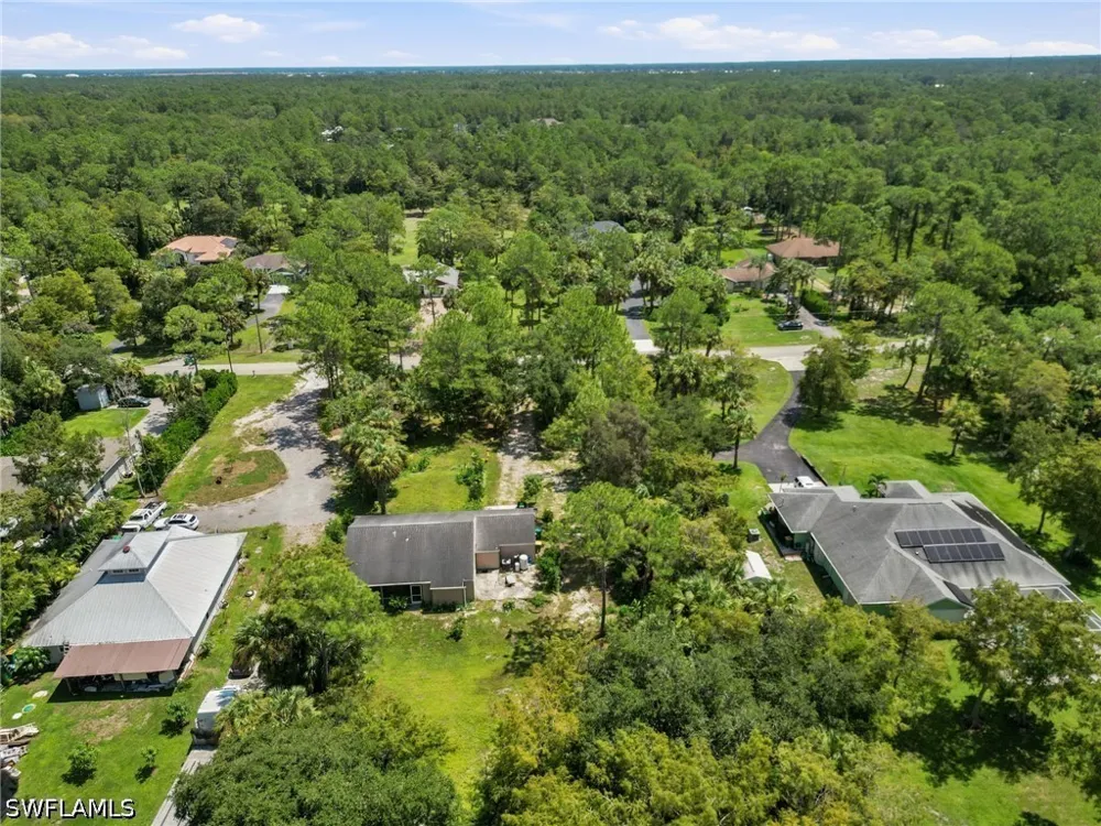 6th Street NW Naples, FL 34120