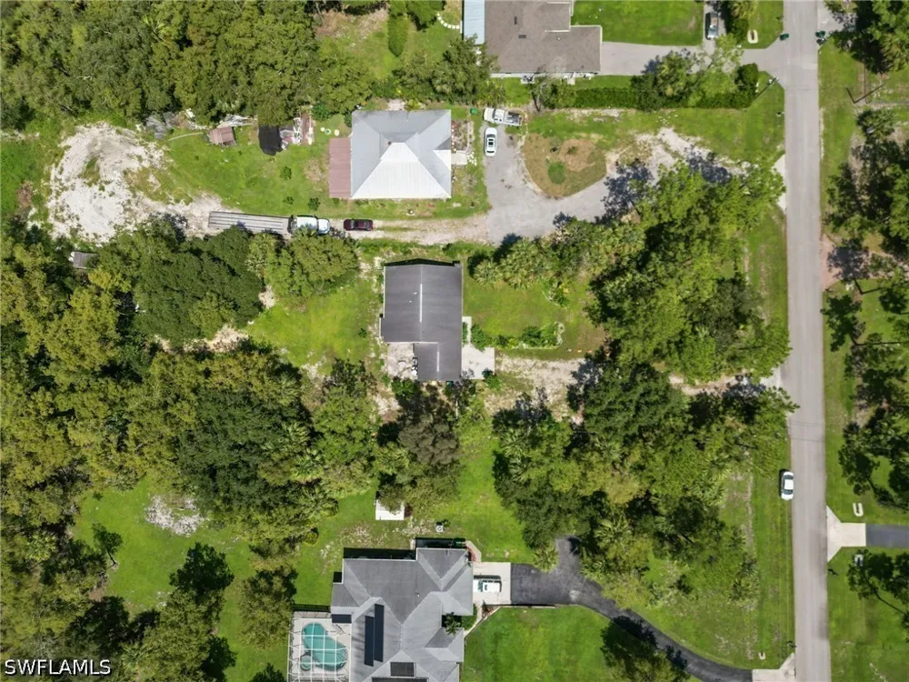 6th Street NW Naples, FL 34120