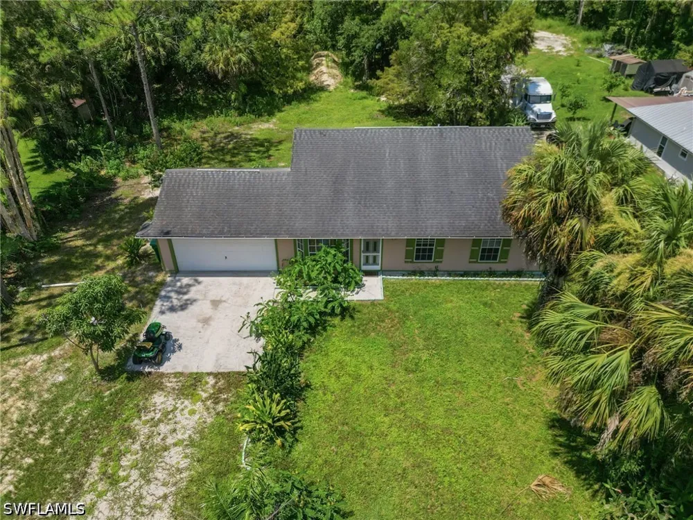 6th Street NW Naples, FL 34120