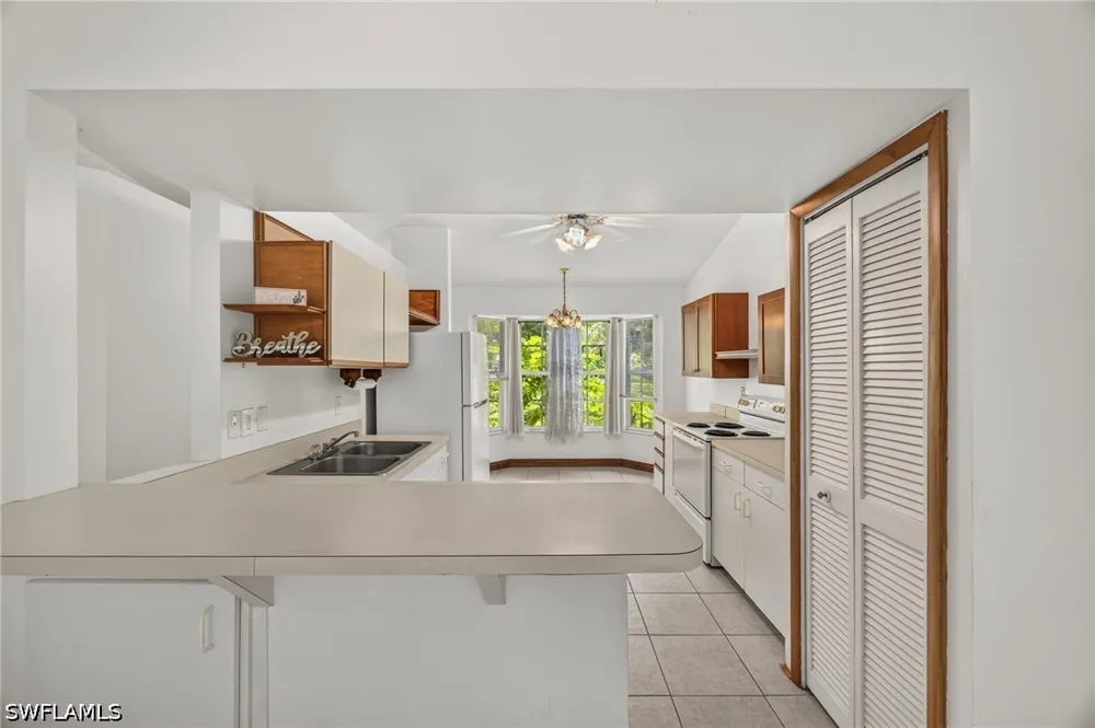 6th Street NW Naples, FL 34120