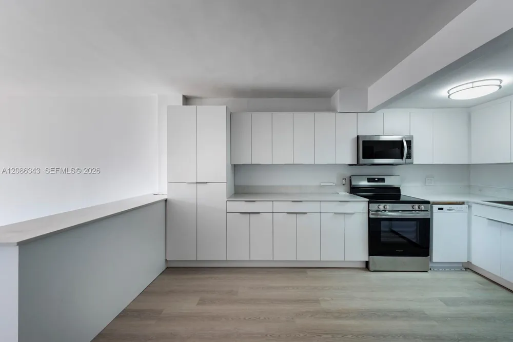 1650 NE 115th St #108 Miami, FL 33181