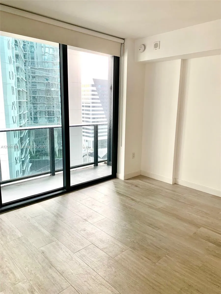 55 SW 9th St #1707 Miami, FL 33130