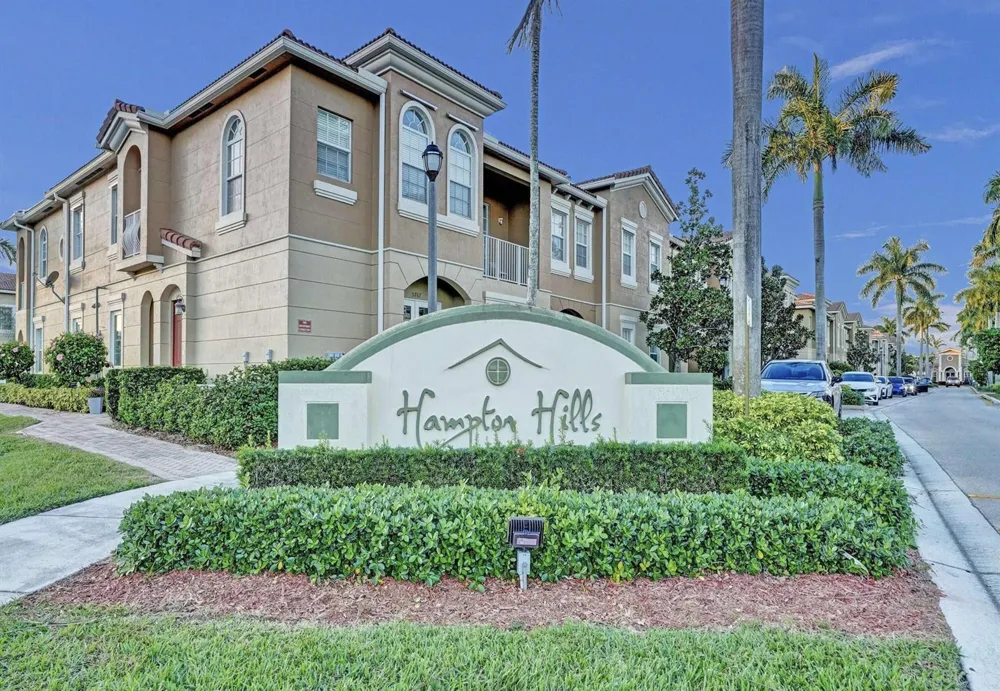 9143 Whistable Walk Tamarac, FL 33321