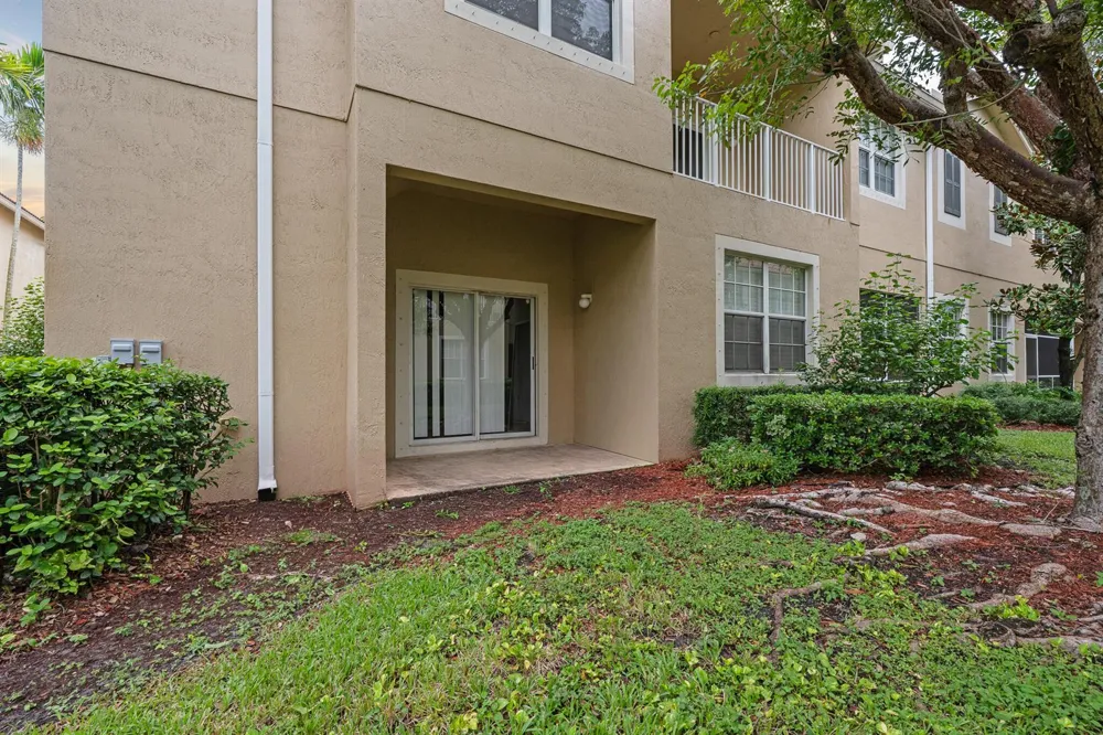 9143 Whistable Walk Tamarac, FL 33321
