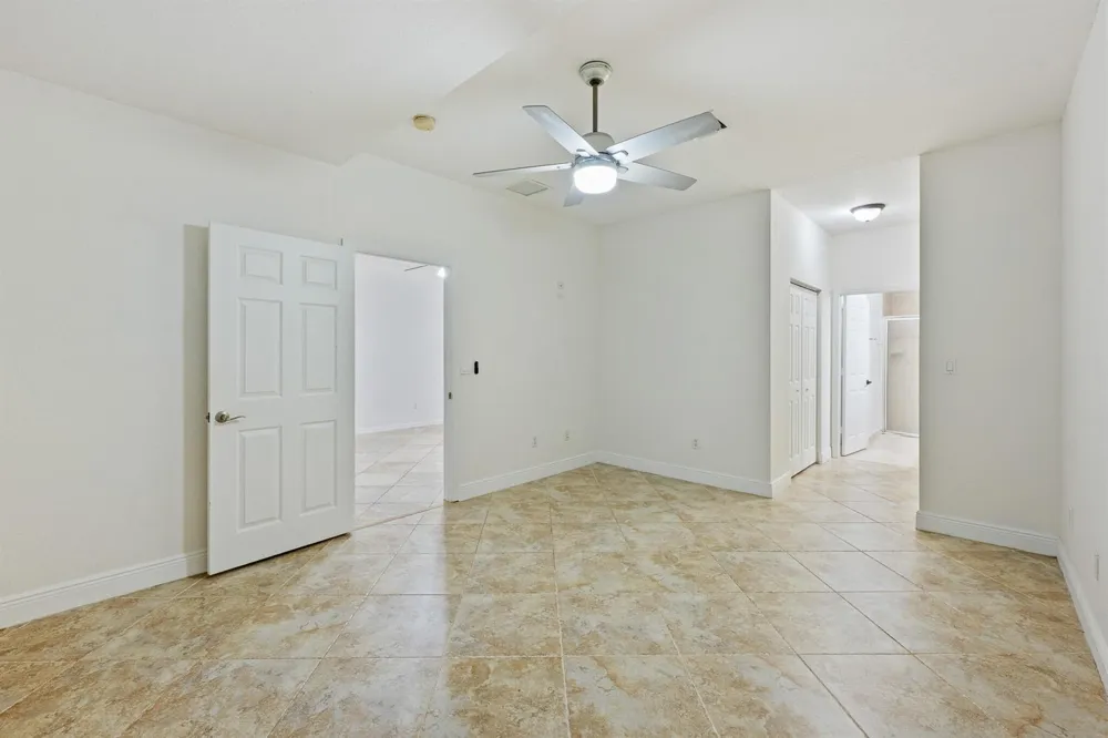 9143 Whistable Walk Tamarac, FL 33321