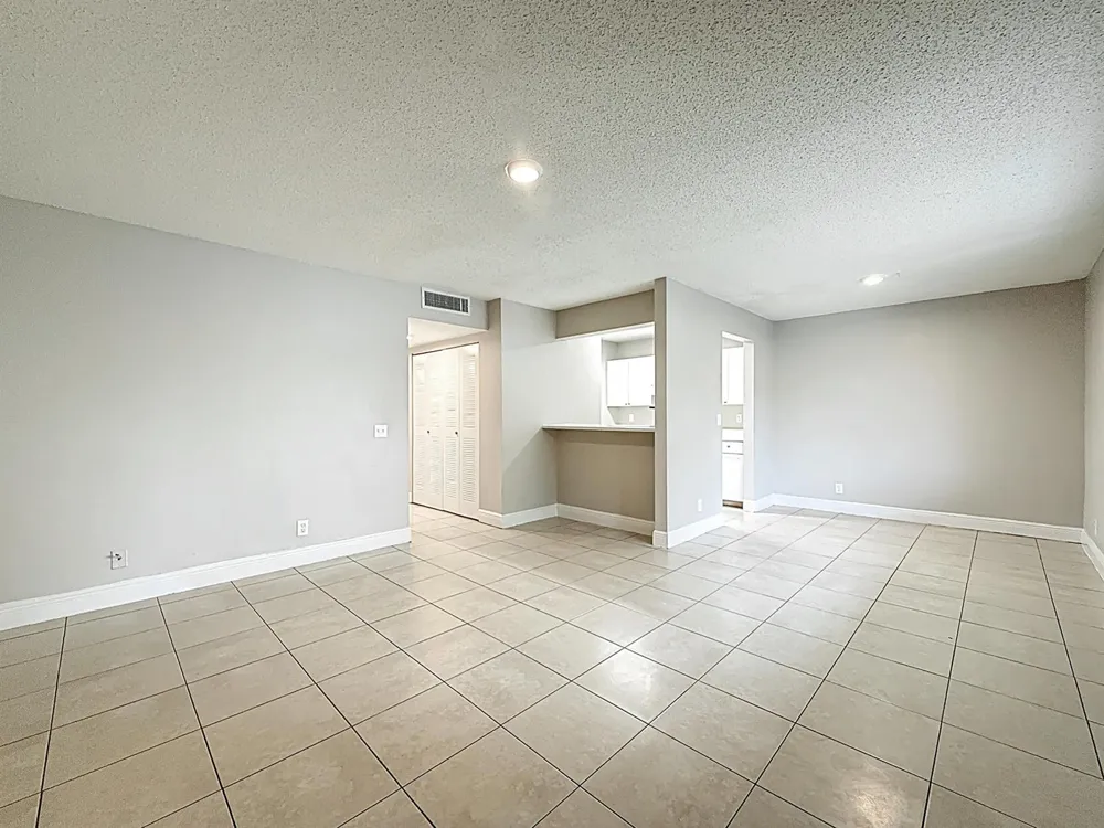 719 MEADOWS CIRCLE Boynton Beach, FL 33436