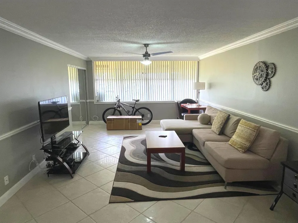 2805 SW 22ND AVENUE #2070 Delray Beach, FL 33445