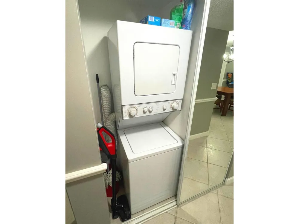 2805 SW 22ND AVENUE #2070 Delray Beach, FL 33445