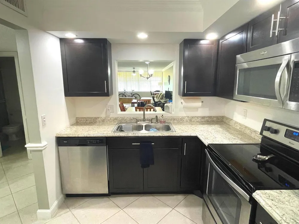 2805 SW 22ND AVENUE #2070 Delray Beach, FL 33445