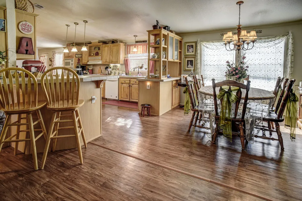 123 Split Oak Road Smithville, TX 78957
