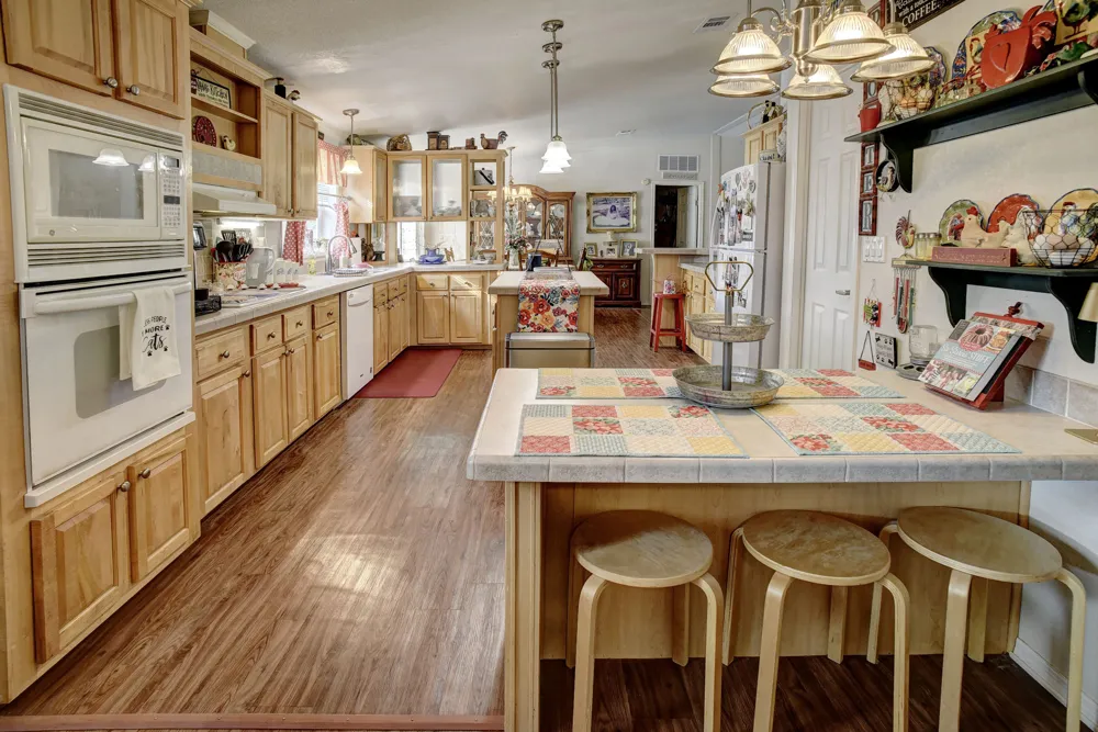123 Split Oak Road Smithville, TX 78957