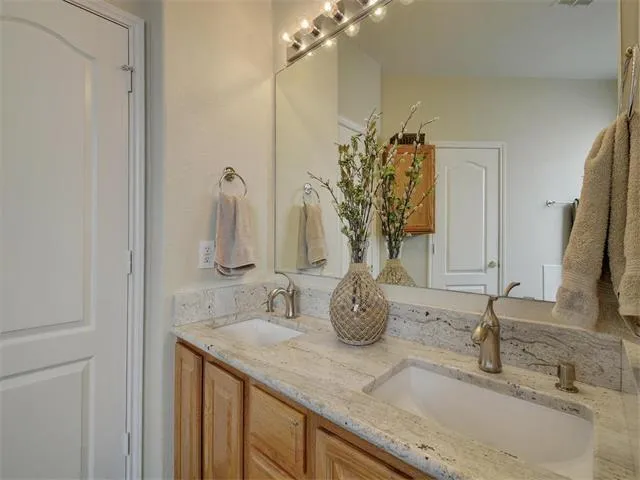 2400 Nan Lane Cedar Park, TX 78613