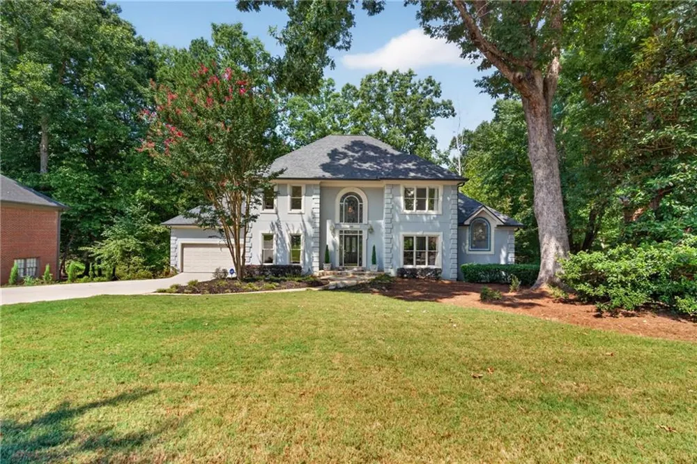 12190 Brookfield Club Drive Roswell, GA 30075