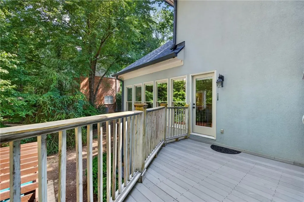 12190 Brookfield Club Drive Roswell, GA 30075