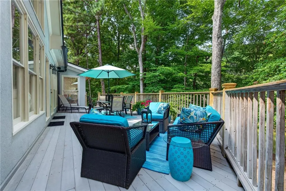 12190 Brookfield Club Drive Roswell, GA 30075