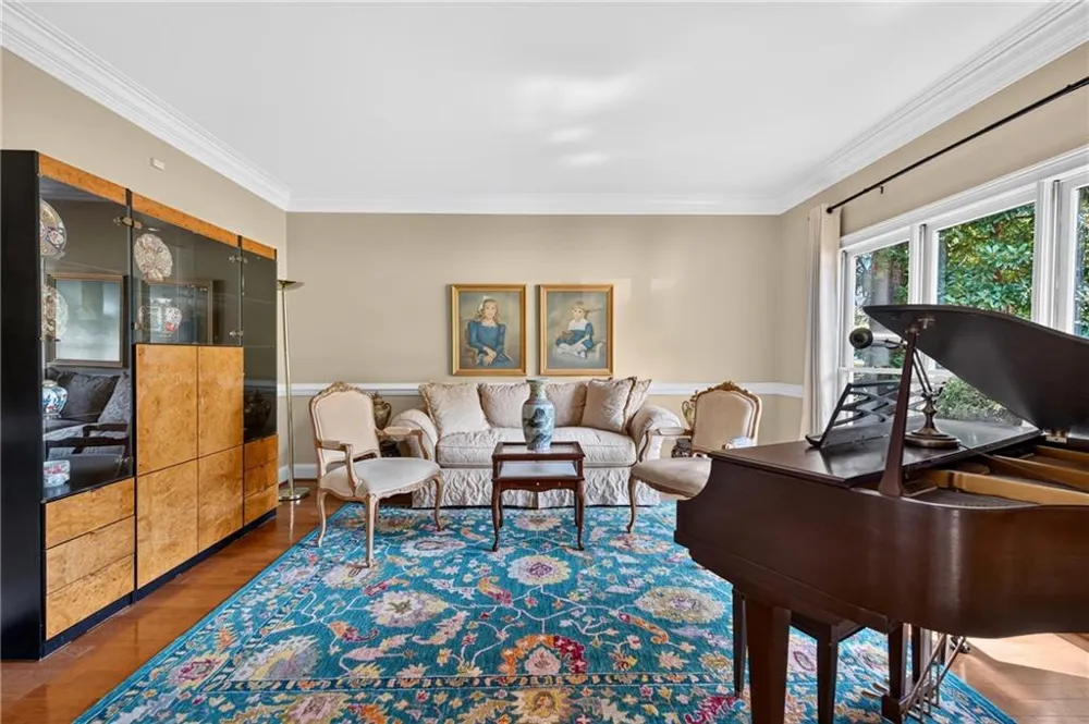 12190 Brookfield Club Drive Roswell, GA 30075
