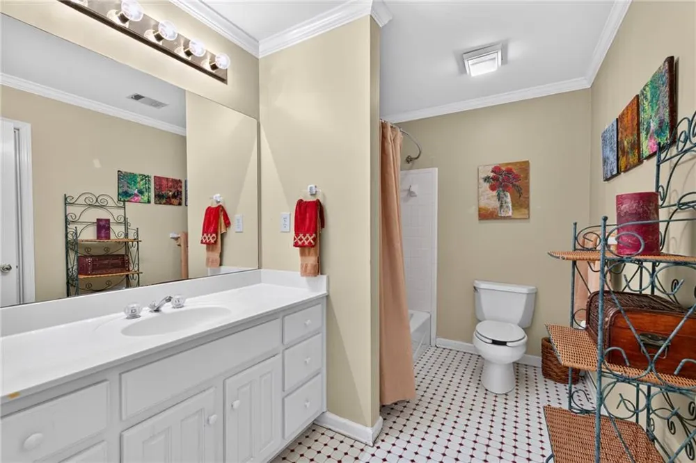 12190 Brookfield Club Drive Roswell, GA 30075