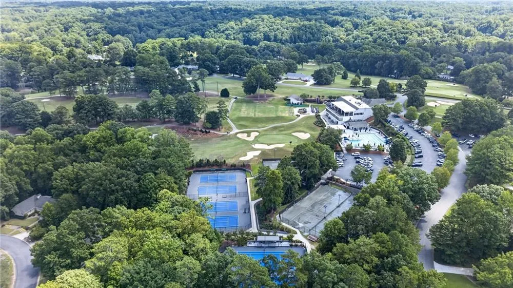 12190 Brookfield Club Drive Roswell, GA 30075
