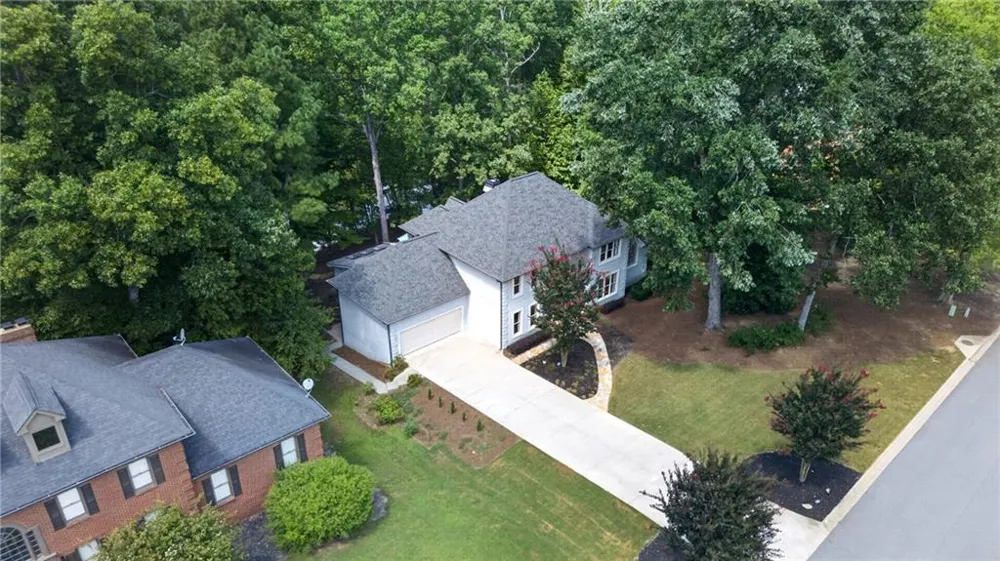 12190 Brookfield Club Drive Roswell, GA 30075