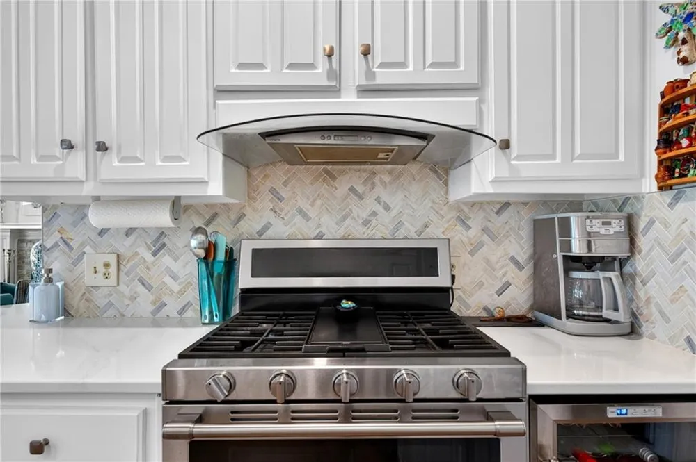 12190 Brookfield Club Drive Roswell, GA 30075