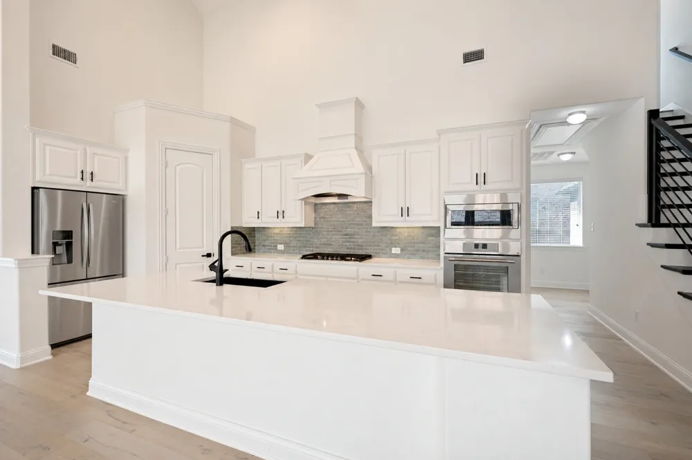 900 Southern Hills Way Aubrey, TX 76227