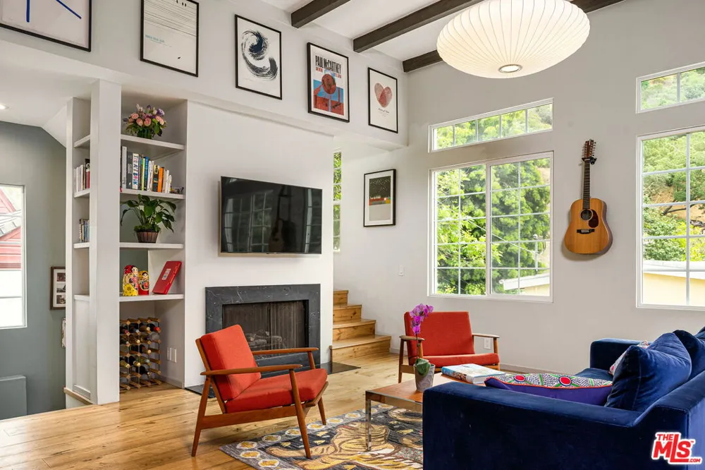 9809 Easton Drive Beverly Hills, CA 90210