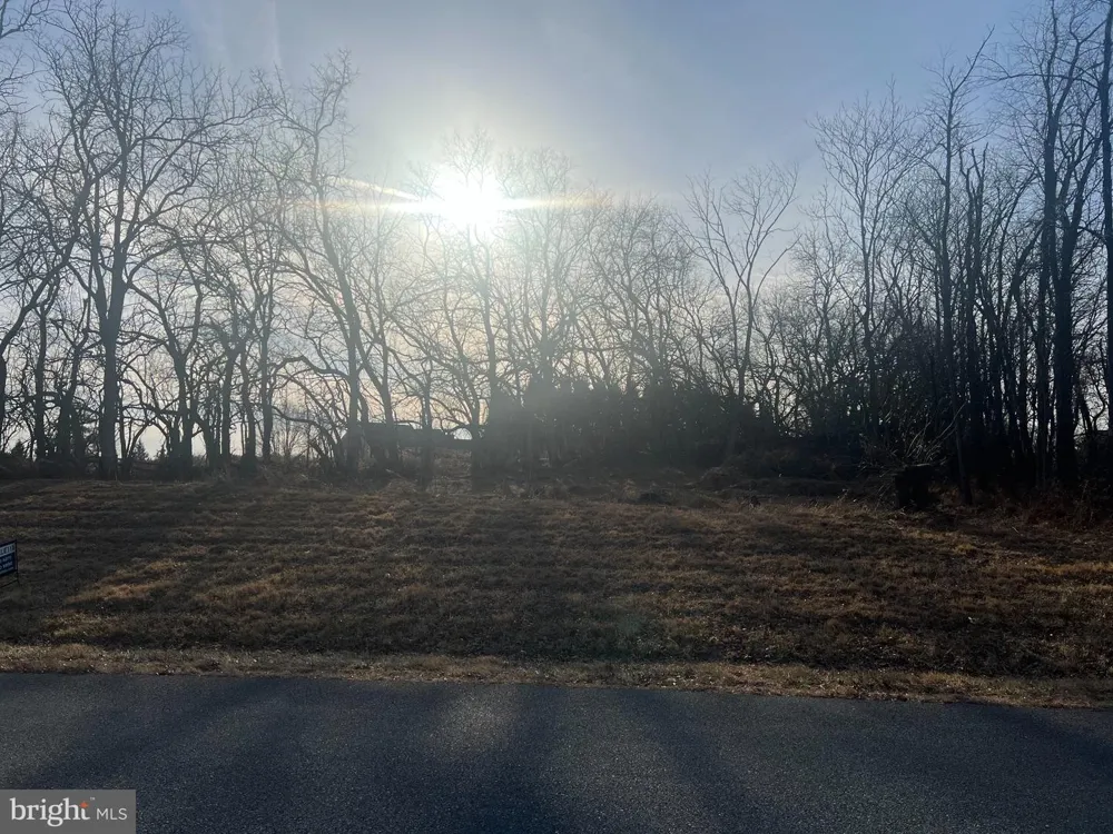 1459 HOMESPUN DRIVE Chambersburg, PA 17202