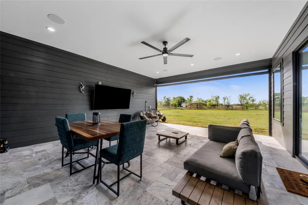 5119 Sophie Slanksy Way Sealy, TX 77474