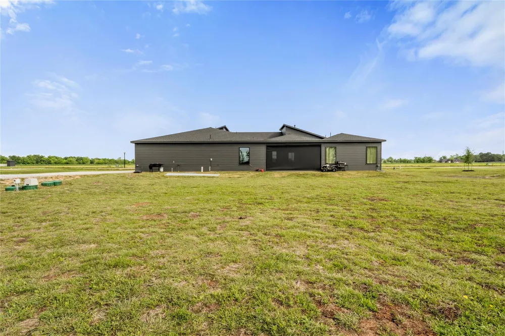 5119 Sophie Slanksy Way Sealy, TX 77474