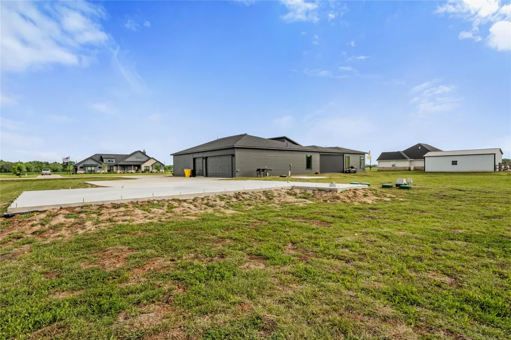 5119 Sophie Slanksy Way Sealy, TX 77474