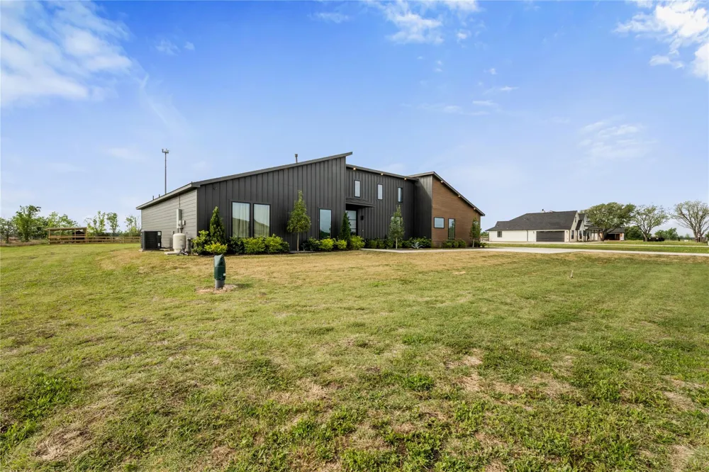 5119 Sophie Slanksy Way Sealy, TX 77474