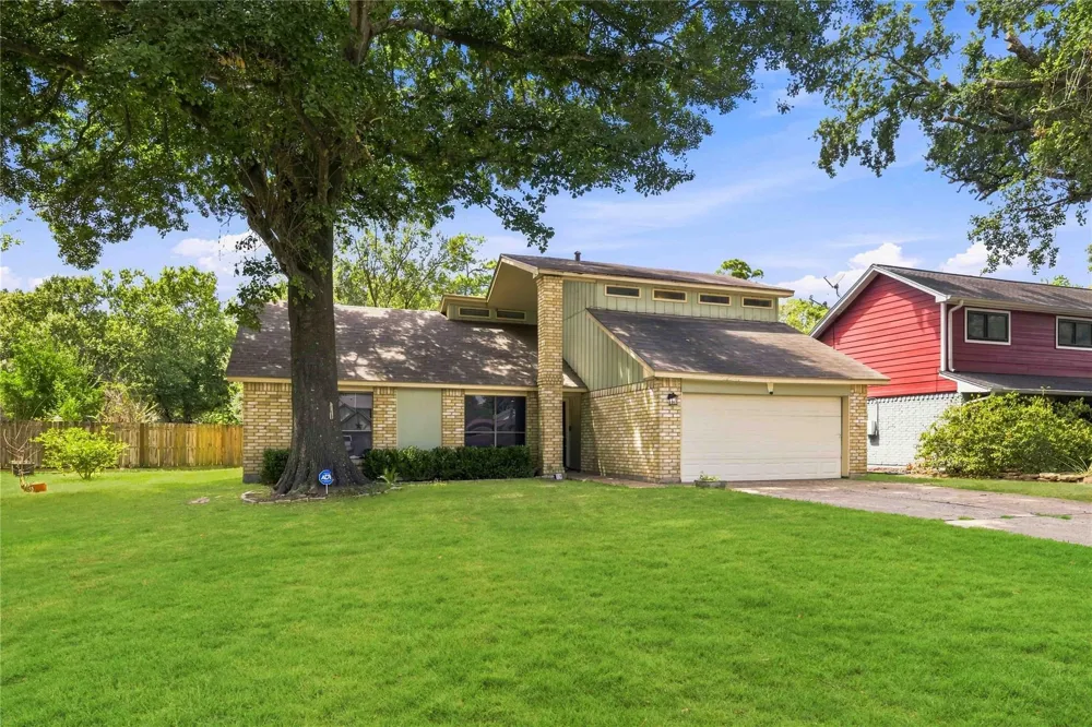 5411 Palamino Court Humble, TX 77346