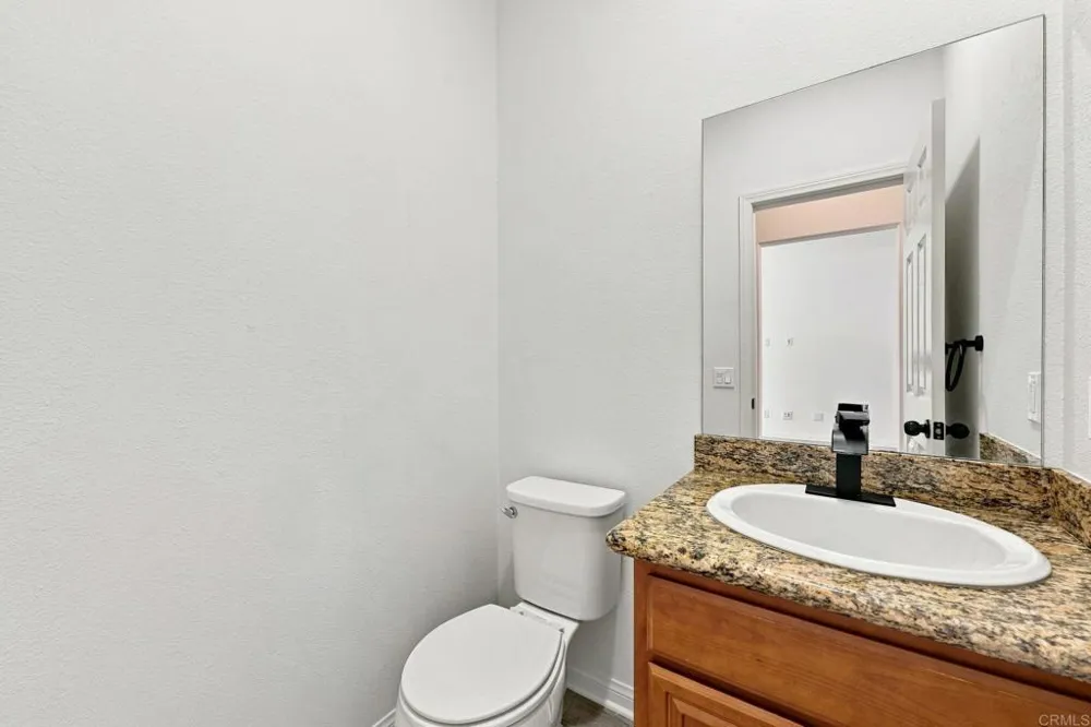 252 Vermont Court El Cajon, CA 92020