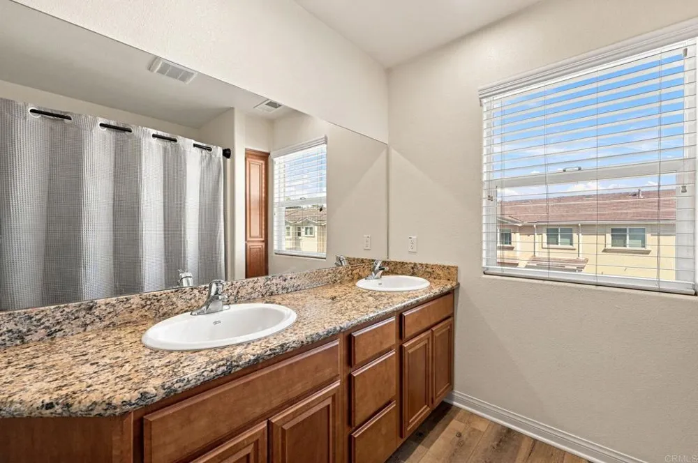 252 Vermont Court El Cajon, CA 92020