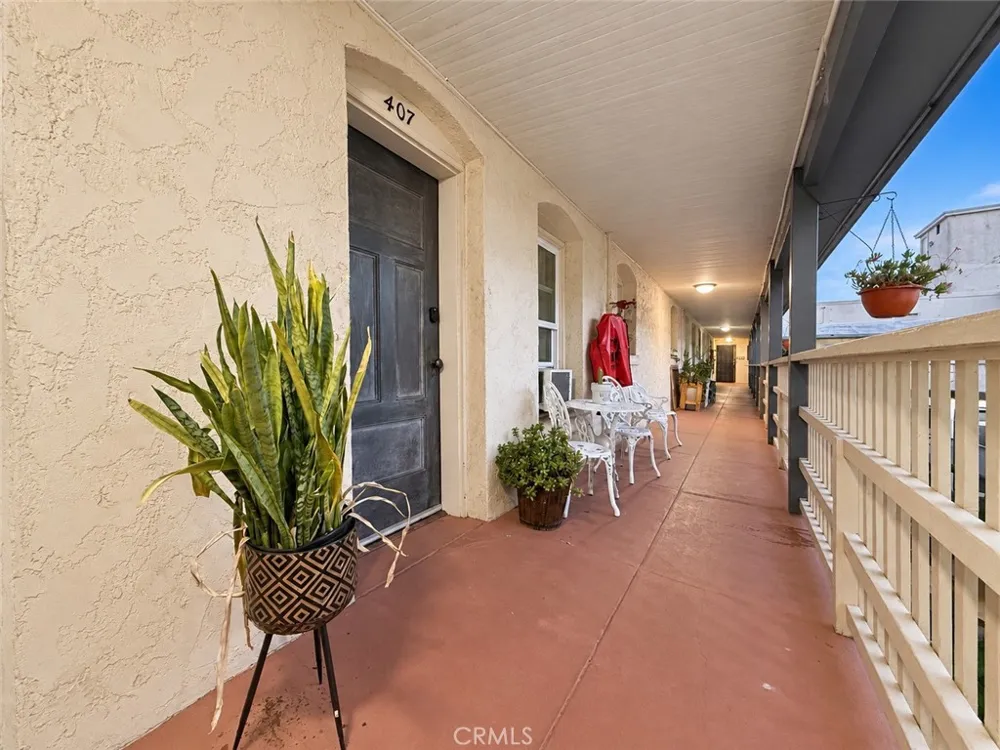 800 Pacific Ave #407 Long Beach, CA 90813
